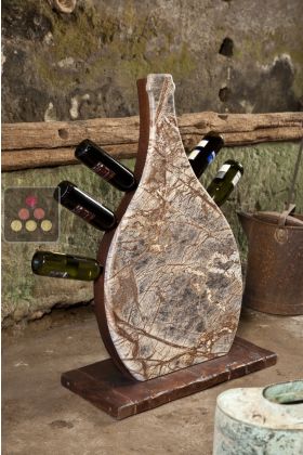 Présentoir à bouteilles en pierre et en bois