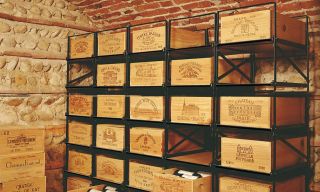 Rangements de caisses en bois de vin