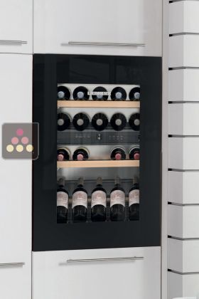 Cave à vin multi-usages de conservation et de service des vins encastrable