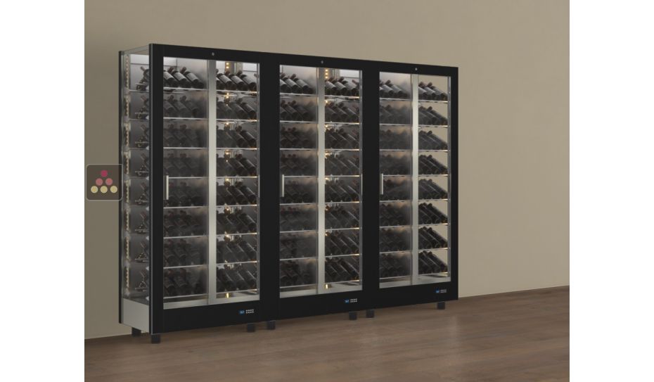 Combiné de 3 vitrines à vin professionnelles multi-usages - 3 cotés vitrés - Habillage magnétique interchangeable - Bouteilles inclinées