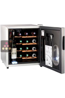 Cave à vin de service avec systeme de préservation des bouteilles ouvertes