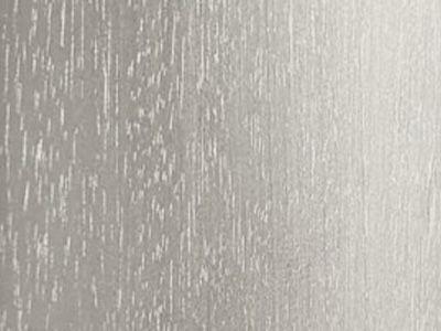 Habillage bois peint en coloris Argent avec une peinture contenant des particules métalliques